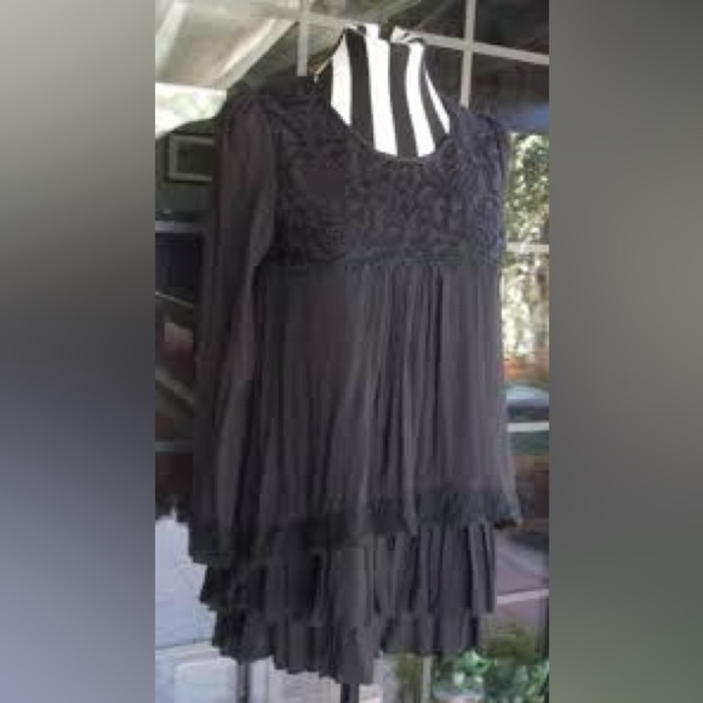 Pretty Angel Elegant Black Layered Blouse great condition